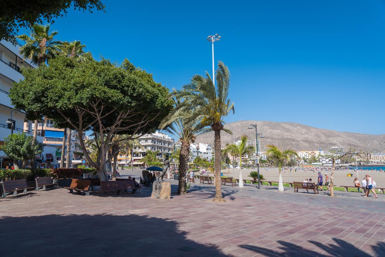 Modern Apartment Los Cristianos Center Экстерьер фото